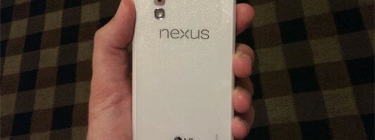 Google to release white Nexus 4